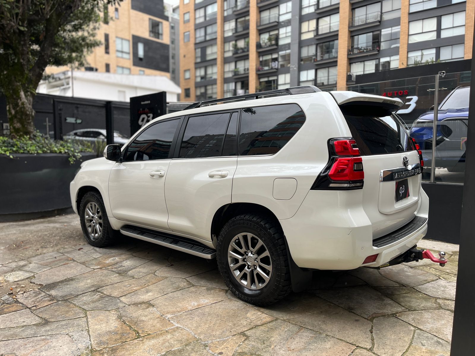 Toyota Prado VX Blindada Modelo 2020 - Autos 93