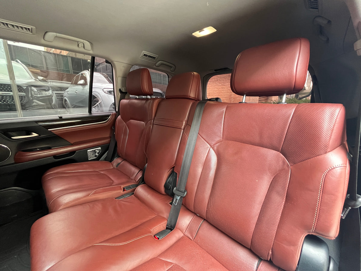 Lexus LX570 Súper Sport Modelo 2017