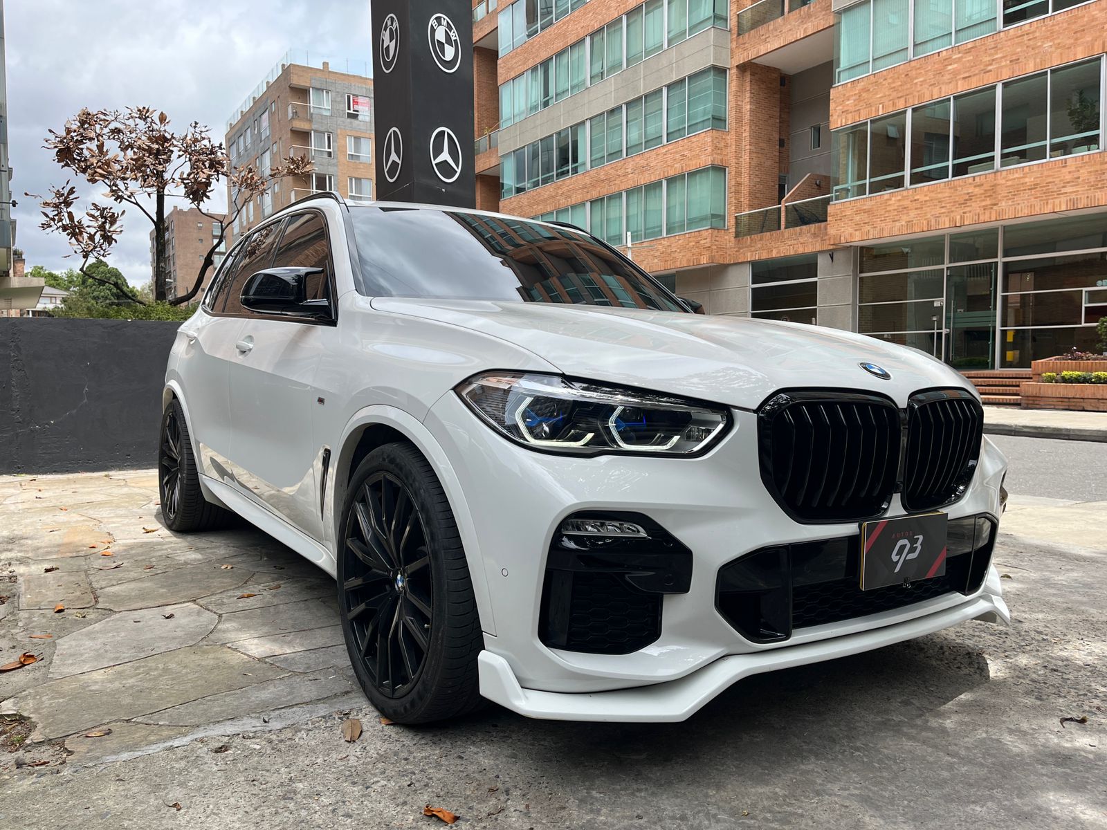 BMW X5 M50i xDrive Modelo 2021 - Autos 93