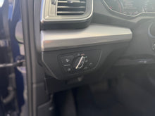 Cargar imagen en el visor de la galería, Audi Q5 45TFSI QUATTRO
