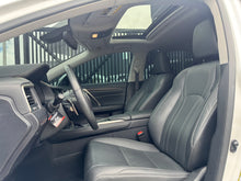 Cargar imagen en el visor de la galería, Lexus RX450h AWD Performance Híbrida

Modelo 2022
