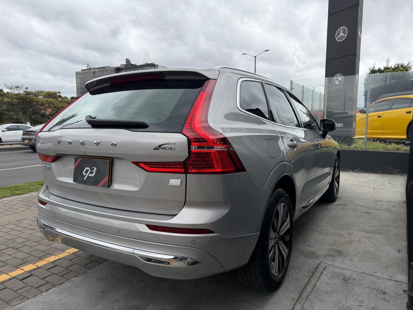 Volvo XC-60 T8 AWD Modelo 2024
