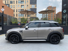 Cargar imagen en el visor de la galería, Mini Cooper S Countryman Modelo 2019
