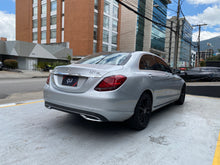 Cargar imagen en el visor de la galería, Mercedes-Benz C200 Modelo 2020
