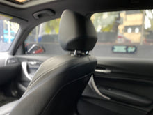 Cargar imagen en el visor de la galería, BMW 120I Paquete M Modelo 2019
