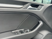 Cargar imagen en el visor de la galería, Audi A3 Sportback Modelo 2019
