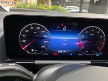 Cargar imagen en el visor de la galería, Mercedes-Benz GLA 250 4MATIC Hibrida Modelo 2025
