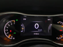 Cargar imagen en el visor de la galería, Jeep Grand Cherokee Laredo Modelo 2019

