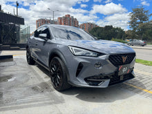 Cargar imagen en el visor de la galería, Cupra Formentor Híbrida Modelo 2024
