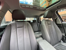 Cargar imagen en el visor de la galería, Audi A4 40 TFSI Hibrido Modelo 2023
