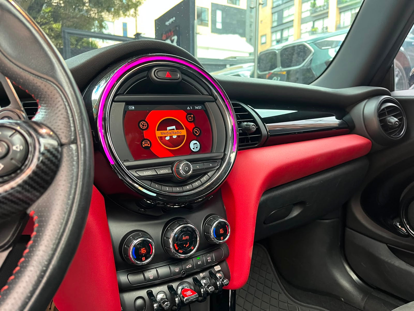 MINI Cooper S Modelo 2019 JCW Style