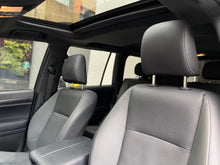 Cargar imagen en el visor de la galería, Lexus GX 460 Modelo 2022

