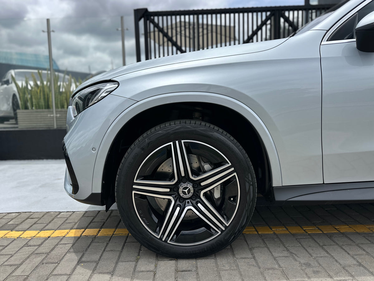 Mercedes-Benz GLC 300 Coupé 4MATIC Modelo 2025
