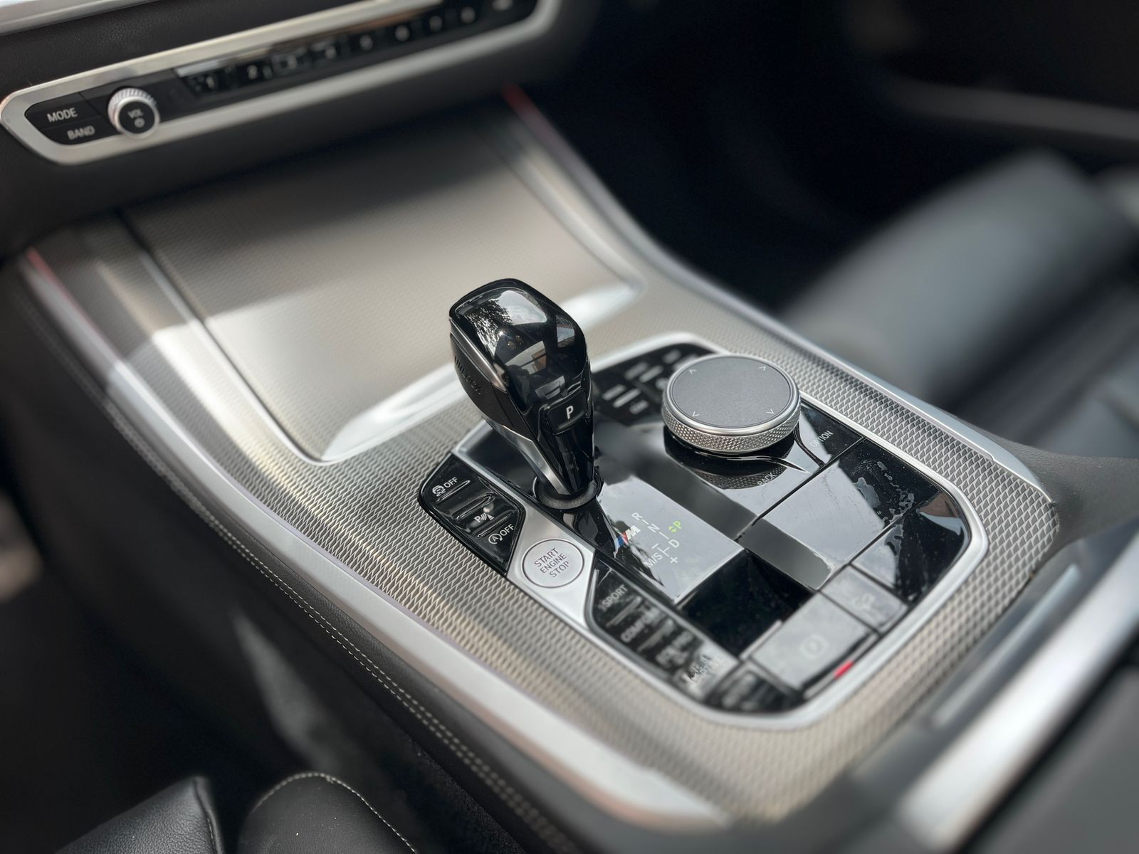 BMW X5 M50i xDrive Modelo 2021 - Autos 93