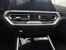 Cargar imagen en el visor de la galería, BMW 330e Modelo 2021
