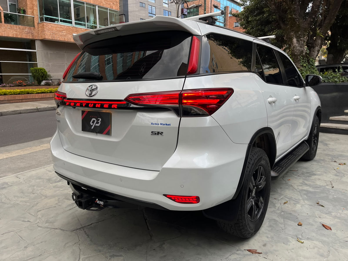 Toyota Fortuner SR Diesel Modelo 2023