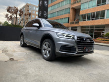 Cargar imagen en el visor de la galería, AUDI Q5 45 TFSI Modelo 2019
