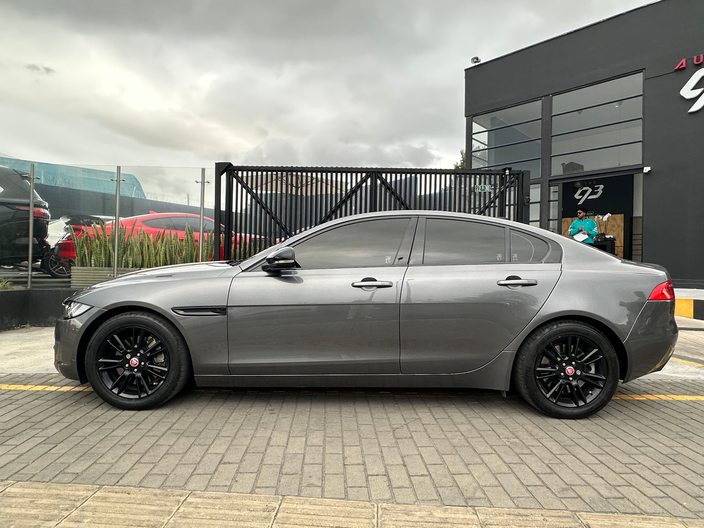 Jaguar XE Prestige Modelo 2018