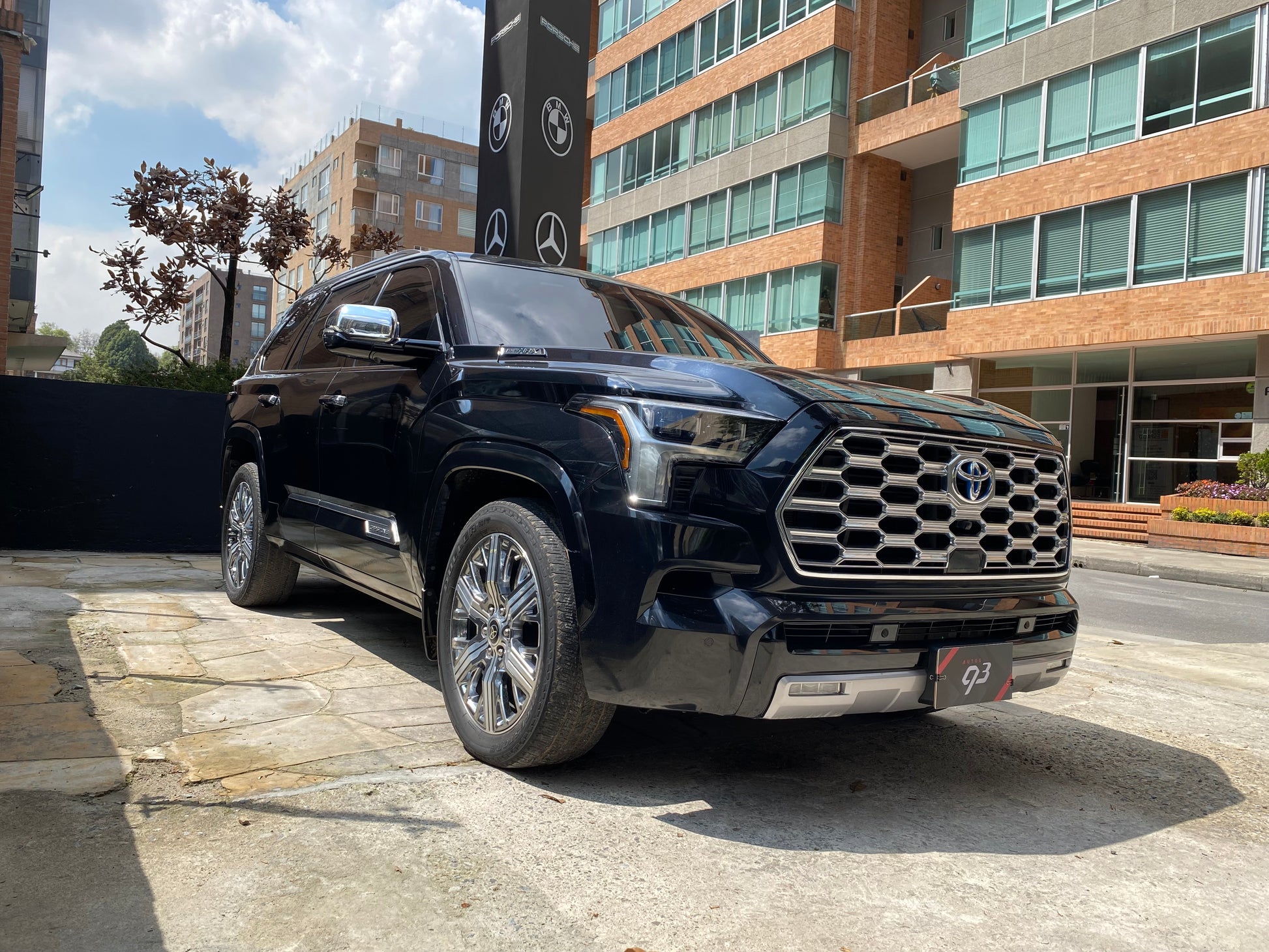 Toyota Sequoia Capstone Hibrida Blindada Modelo 2024 - Autos 93