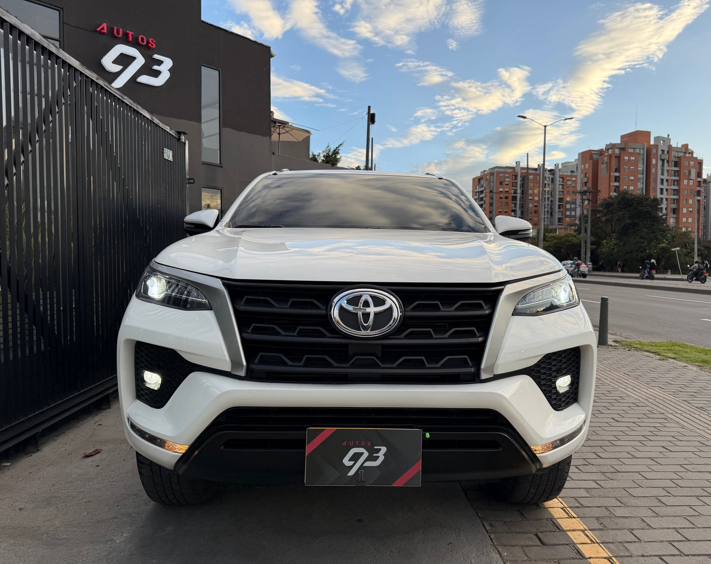 Toyota Fortuner SR Diésel 4X2 Modelo 2023