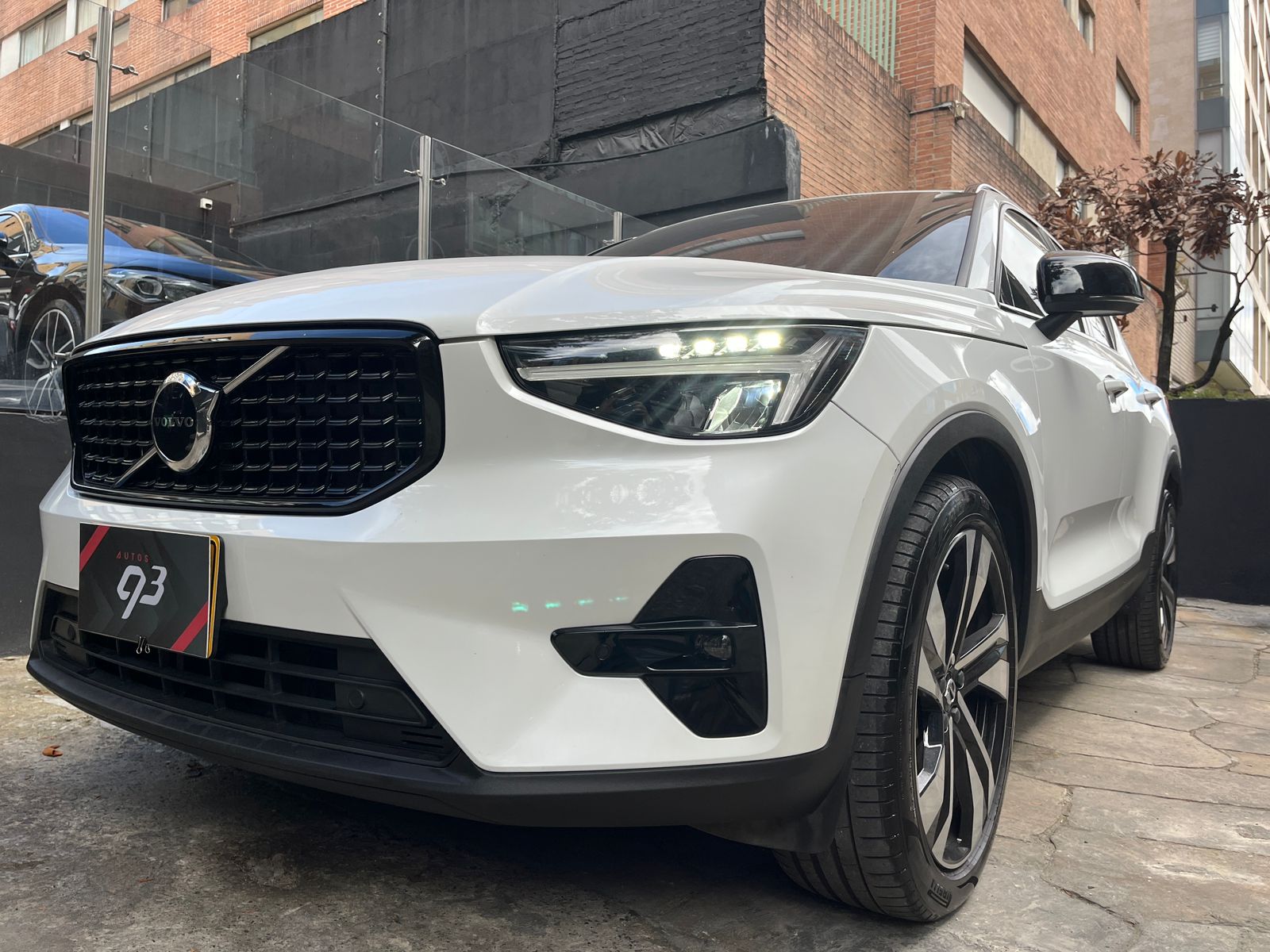 Volvo XC40 B5 Polestar Modelo 2023 - Autos 93