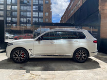 Cargar imagen en el visor de la galería, BMW X7 xDrive40I Modelo 2020
