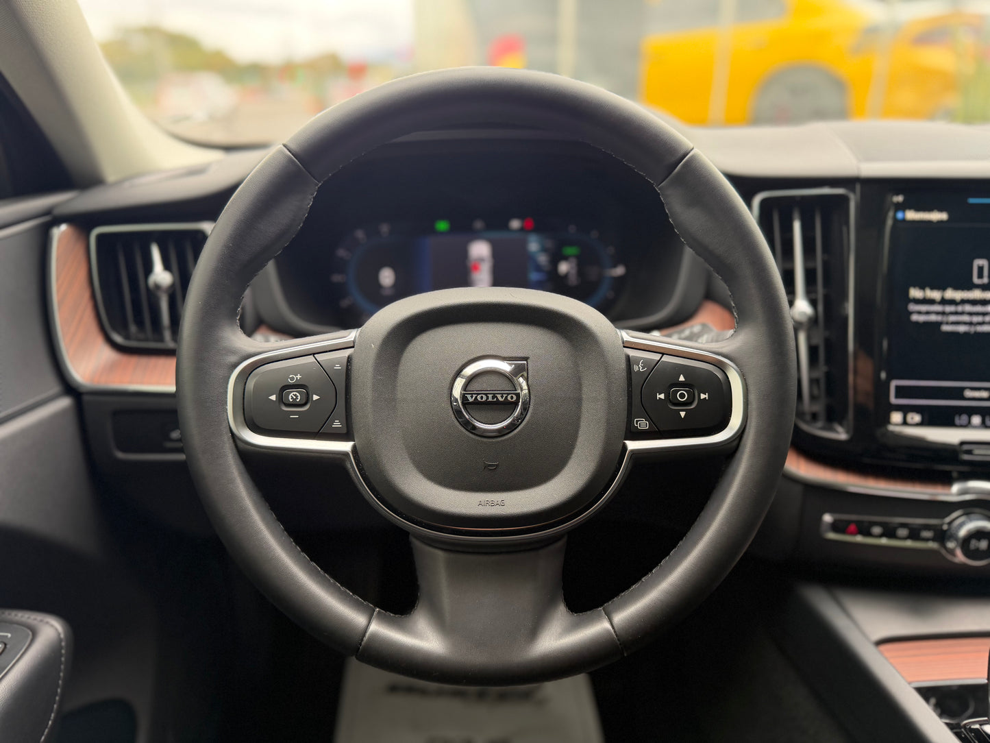 Volvo XC-60 T8 AWD Modelo 2024