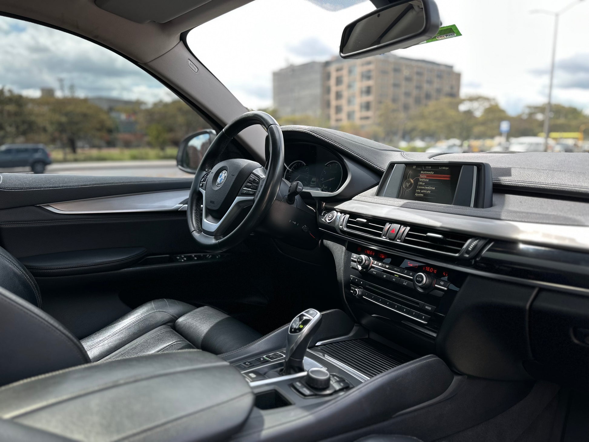 BMW X6 xDrive35i Modelo 2018 - Autos 93