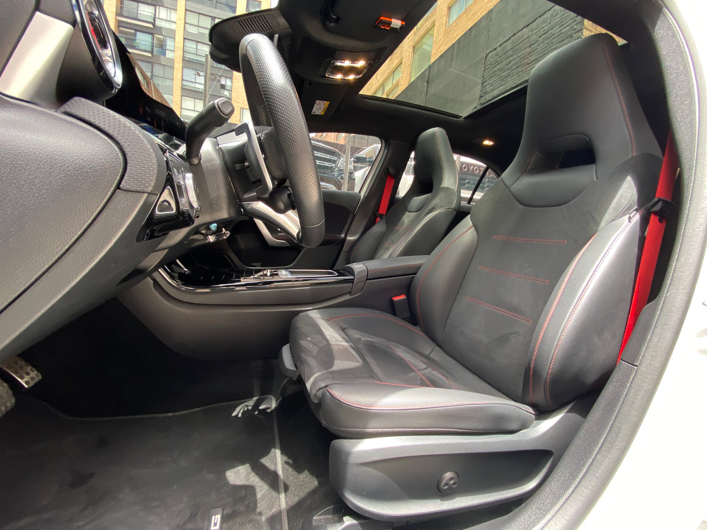Mercedes-Benz AMG A35 4MATIC Híbrido Modelo 2023 - Autos 93