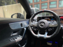 Cargar imagen en el visor de la galería, Mercedes-Benz AMG CLA 45S 4MATIC Modelo 2023

