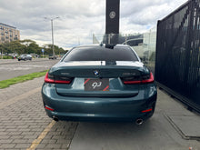 Cargar imagen en el visor de la galería, BMW 330e Modelo 2022
