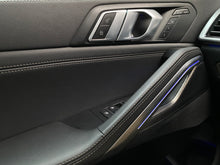 Cargar imagen en el visor de la galería, BMW X6 M50I Modelo 2023

