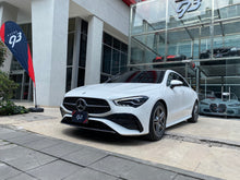 Cargar imagen en el visor de la galería, Mercedes-Benz CLA 200 Modelo 2024
