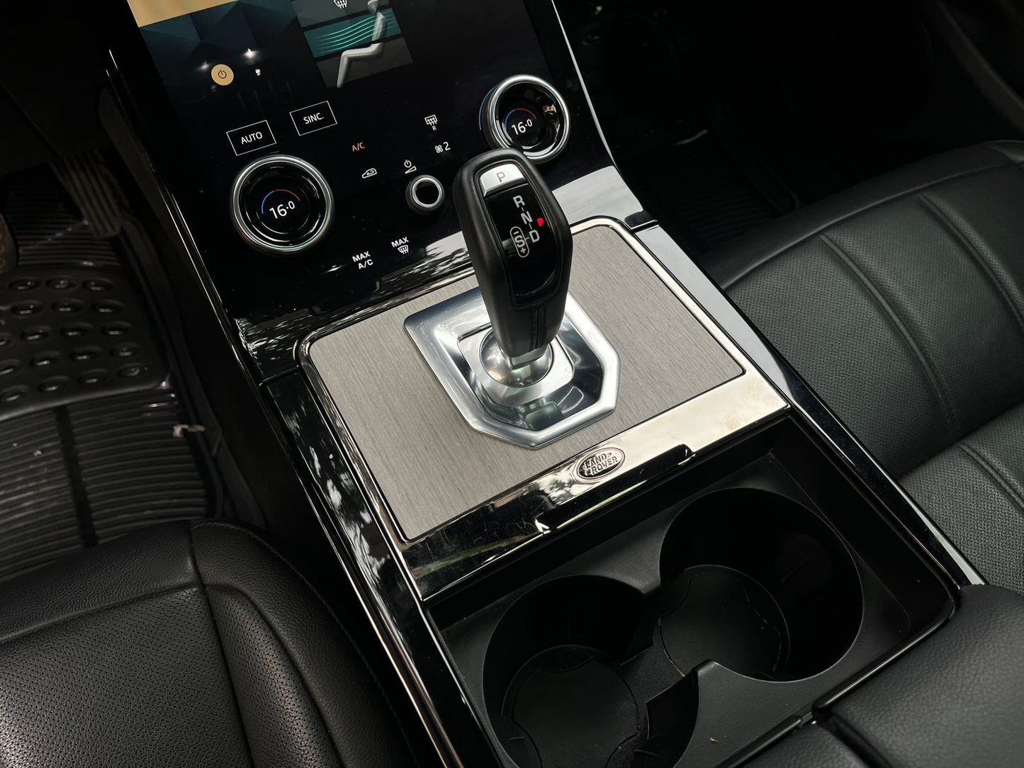 Land Rover Range Rover Evoque R-Dynamic Bronze Modelo 2023