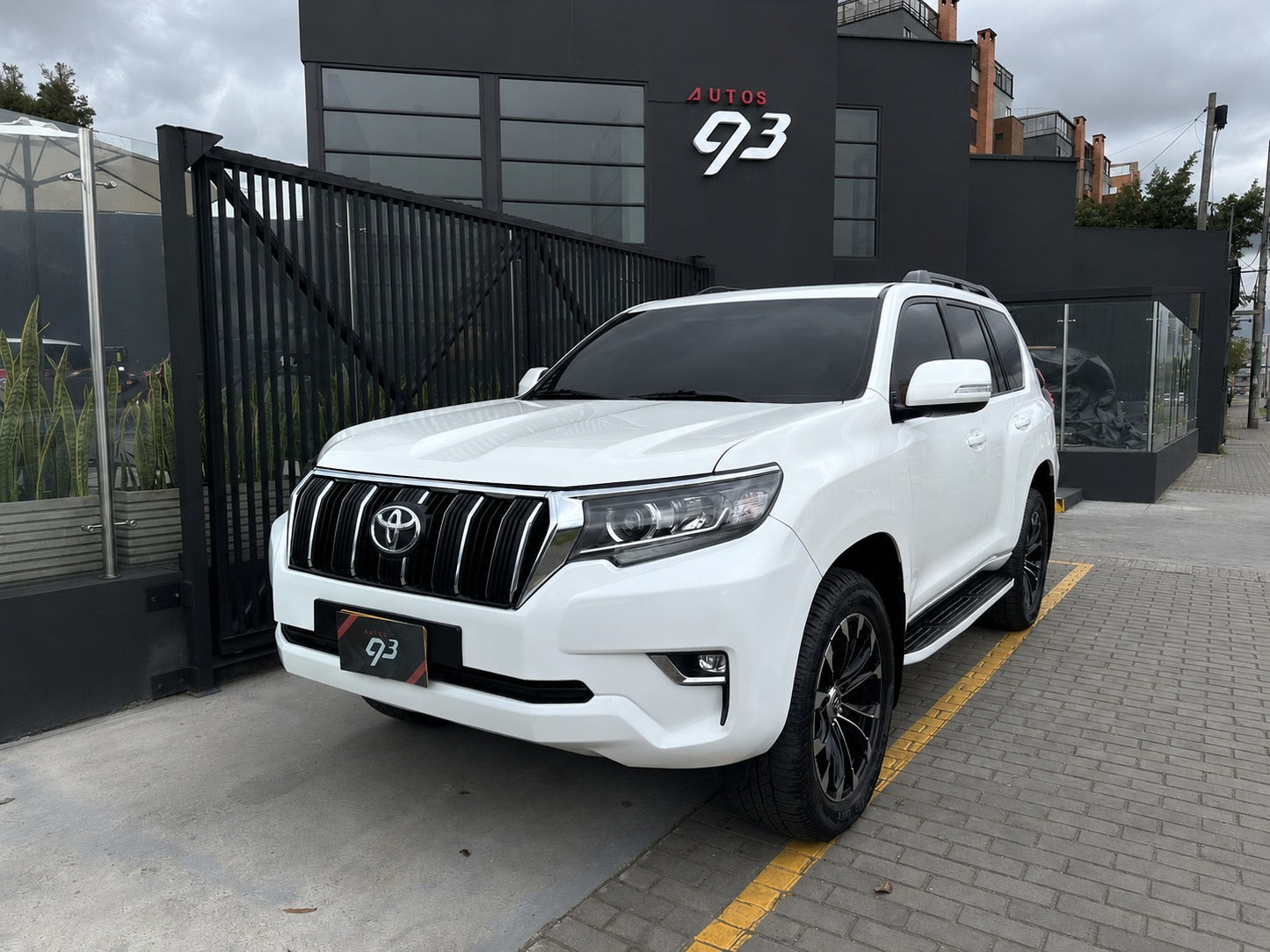 TOYOTA LAND CRUISER PRADO TX-L II (2018)

139.903 km | 🛢️ Diésel | 7 pasajeros