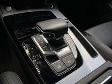 Cargar imagen en el visor de la galería, Audi Q5 Sportback Híbrida Modelo 2023
