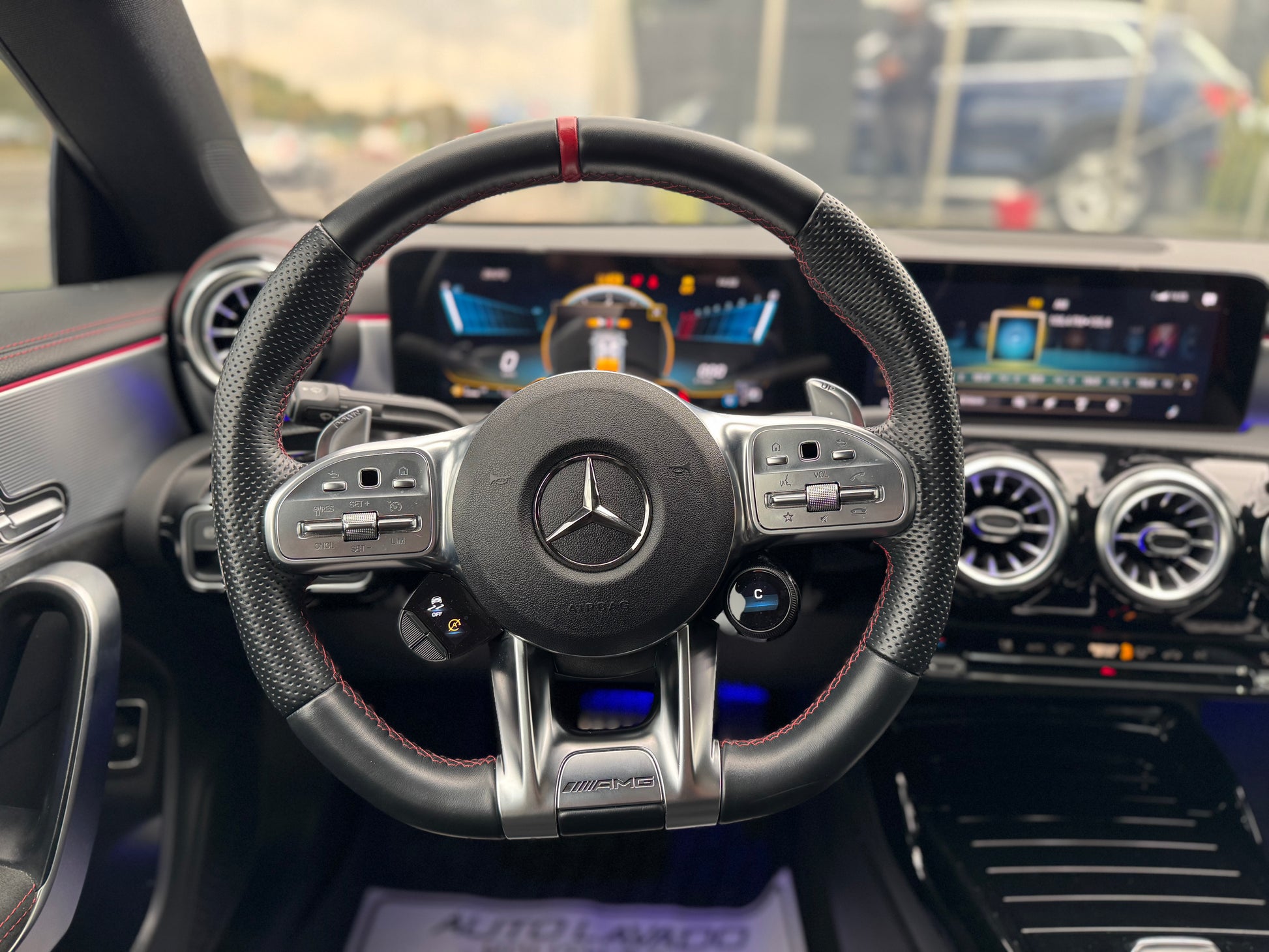 Mercedes Benz CLA 35 AMG Modelo 2022 - Autos 93