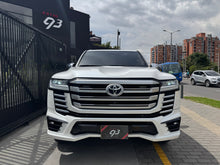Cargar imagen en el visor de la galería, Toyota LC300 VX-R Diésel Modelo 2024
