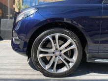 Cargar imagen en el visor de la galería, Mercedes-Benz GLE 500 Modelo 2017
