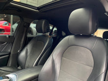 Cargar imagen en el visor de la galería, Mercedes-Benz GLC 250 4MATIC Coupé Modelo 2019
