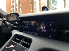Cargar imagen en el visor de la galería, Porsche Taycan Modelo 2022
