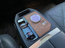 Cargar imagen en el visor de la galería, BMW IX xDrive40 Modelo 2023
