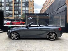 Cargar imagen en el visor de la galería, BMW M240I Cabriolet Modelo 2021
