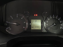 Cargar imagen en el visor de la galería, Toyota Prado TXL Modelo 2018
