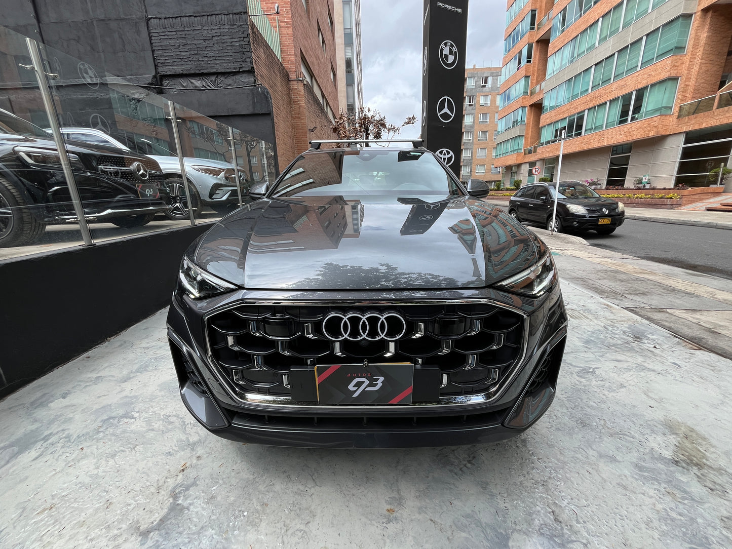 Audi Q8 S line Modelo 2025