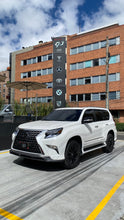 Cargar imagen en el visor de la galería, Lexus GX 460 Modelo 2019

