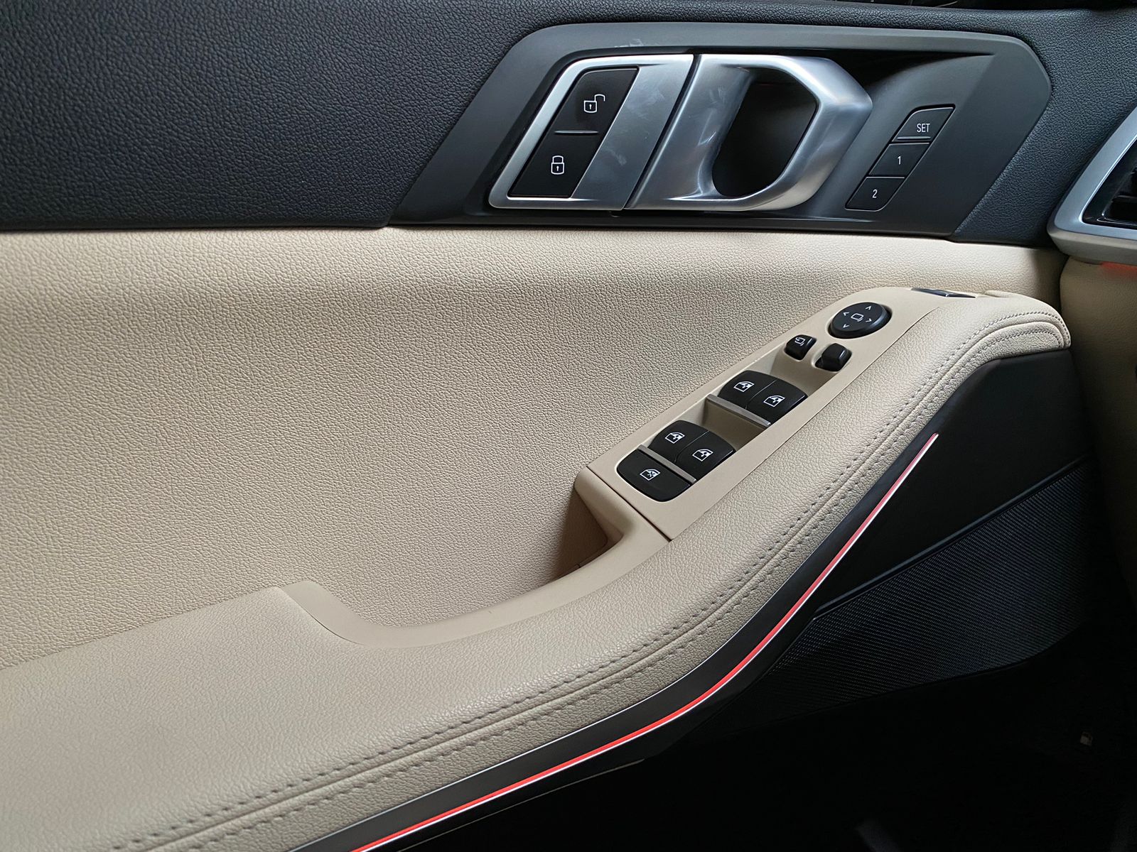 BMW X5 xDrive45E Blindada Modelo 2020 Híbrida - Autos 93