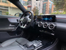 Cargar imagen en el visor de la galería, Mercedes-Benz AMG A35 4MATIC Modelo 2022
