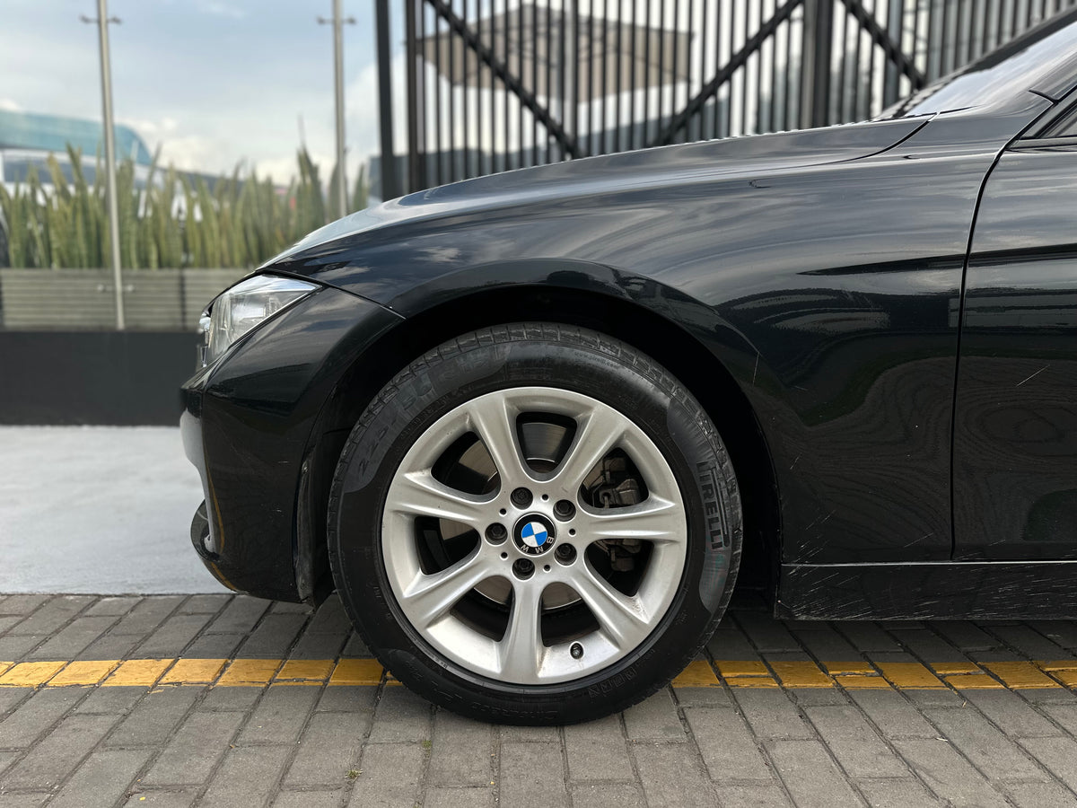 BMW 328i Modelo 2013