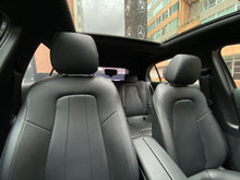 Cargar imagen en el visor de la galería, Mercedes-Benz A200 Hatchback Modelo 2022
